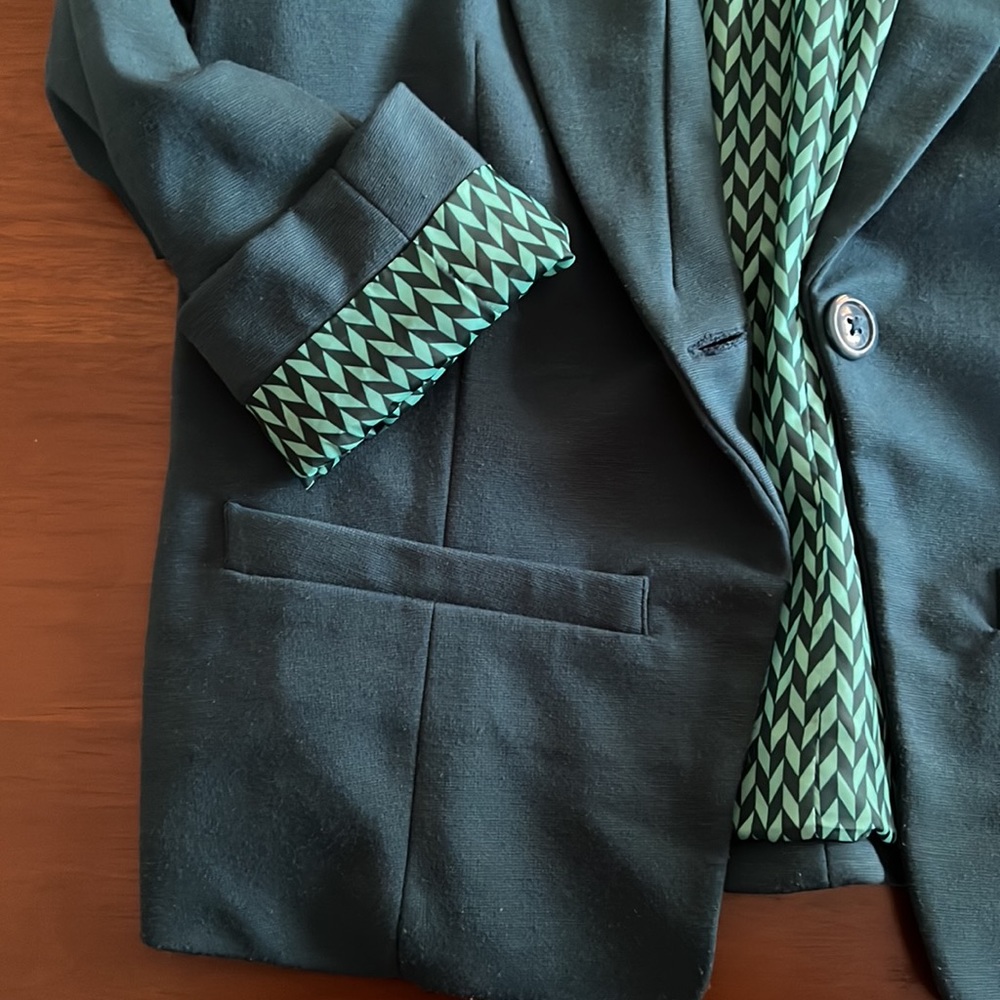 Blazer - Picture 3 of 4